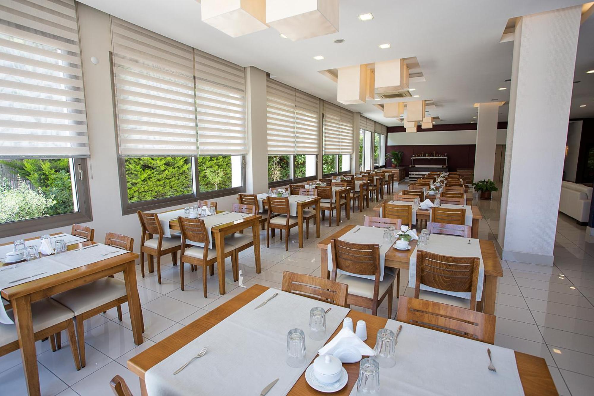 Cilek Marina Otel Cesme Exterior photo
